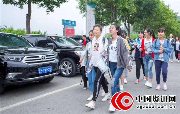 助力高考 让爱前行
