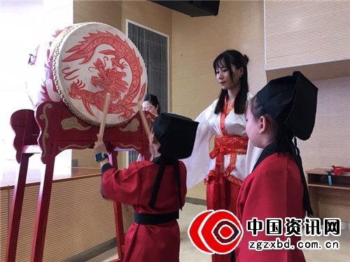 “童蒙养正 读书启智”2018开笔礼成功在淮安市图书馆举办