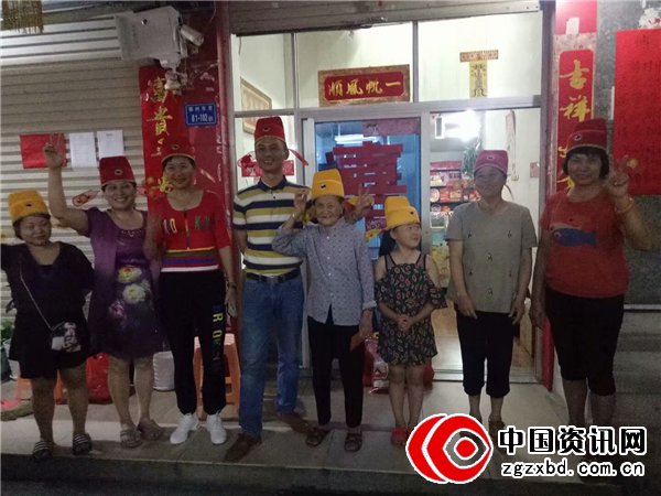 厦门集美后溪镇：中秋博饼，90岁老太喜中状元