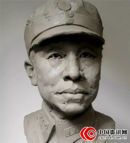 迈锡尼专栏：李宗仁肖像丨田跃民雕塑作品欣赏(泥稿)