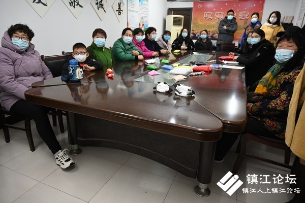 润州区住建局与共建单位开展残疾人家庭赋能计划其乐“融融”迎残奥