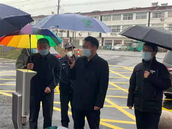 盱眙县委领导莅临旧铺中心小学检查督导疫情防控工作