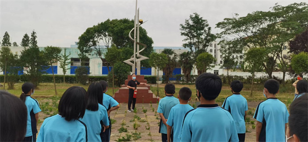 消防安全伴我行——盱眙县管镇中学灭火器使用演练