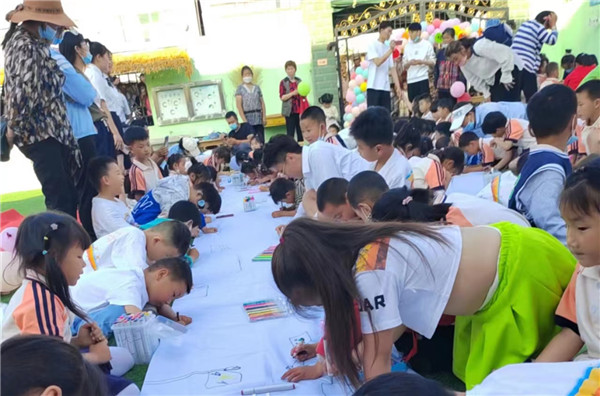 盱眙县明祖陵中心幼儿园开展“欢乐六一 放飞梦想”系列活动