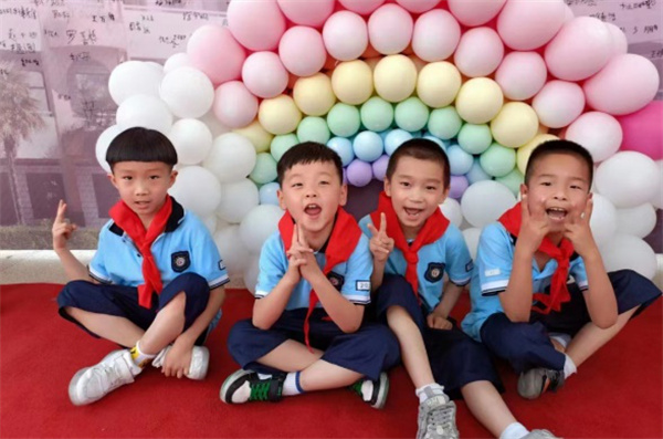 赓续百年 初心传承——盱眙县城南实验小学分校一年级入队仪式