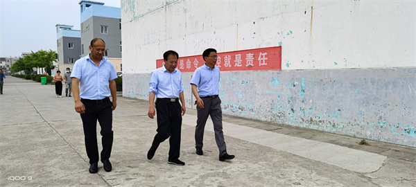 督导检查进校园 抓住契机促发展——盱眙县管镇中学迎接县局督导