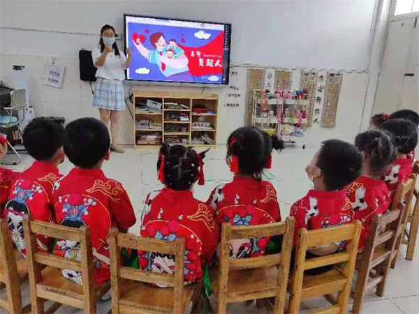 “爸”气登场，花式炫“父”——盱眙县盱城街道中心幼儿园父亲节主题活动