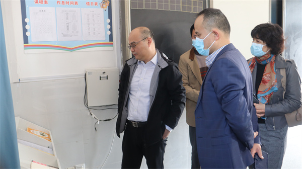 盱眙县古桑中心小学迎接江苏省书香城市现场测评