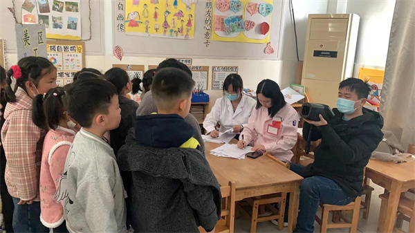 呵护心灵之窗，从幼芽开启——盱城街道中心幼儿园开展视力筛查活动
