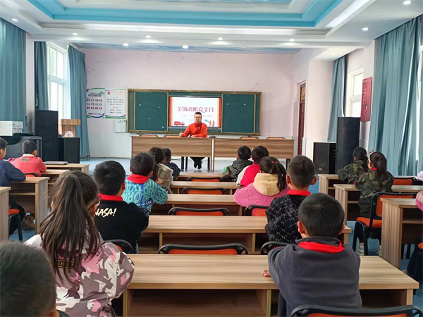 盱眙县黄花塘小学关工委举行消防知识讲座