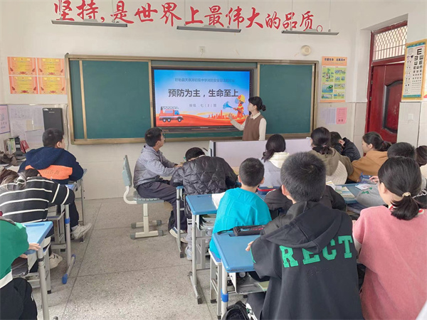 盱眙县天泉湖中学开展消防安全宣传系列活动