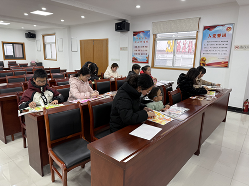 庙庄村:巧手剪窗花,非遗迎新年