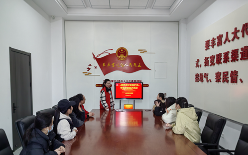 向阳社区：«消费者权益保护法»幸福课堂 用法律保护自身权益主题宣讲活动