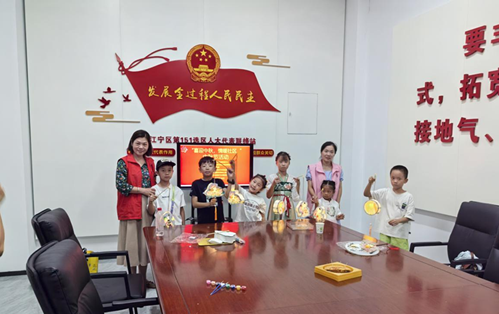 向阳社区：“喜迎中秋，情暖社区”