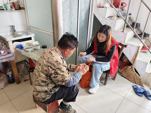 湖熟街道龙都社区: 用脚步丈量民情,用行动温暖民心活动