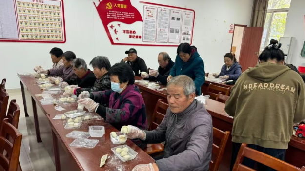 仪征残联:刘集暖重阳 糕香敬安康