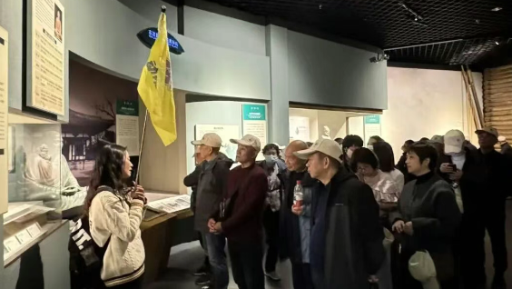 仪征交通运输局:开展离退休干部“庆重阳”活动