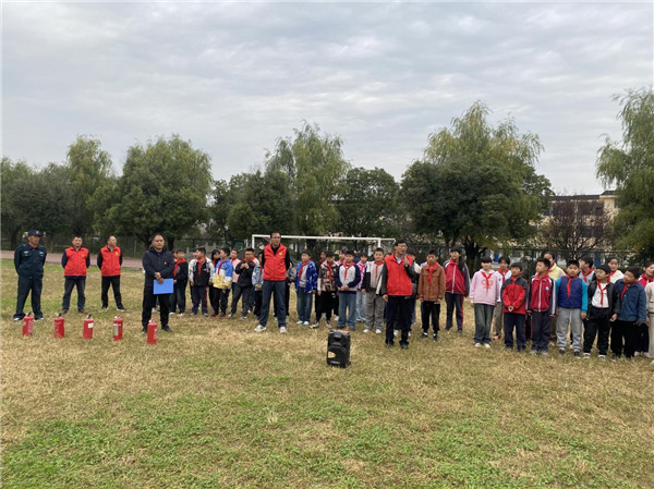 织密校园“安全网” 筑牢校园“防火墙”——盱眙县河桥中心小学党总支结