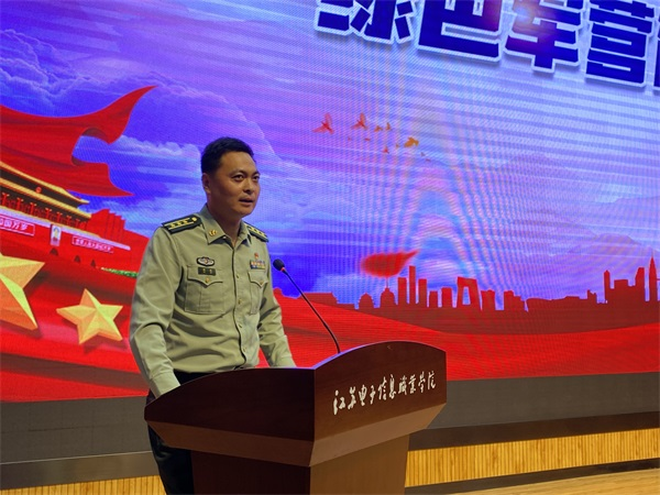 江苏省淮安市举行2021年"征兵宣传进高校"启动仪式
