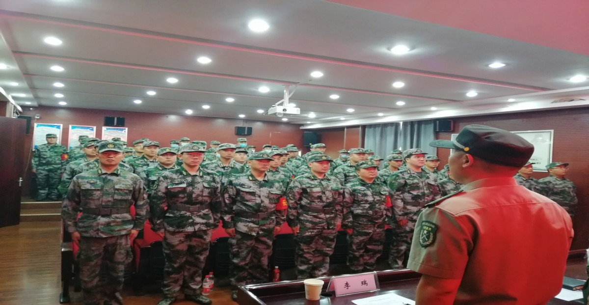淮海街道组织开展民兵点验大会