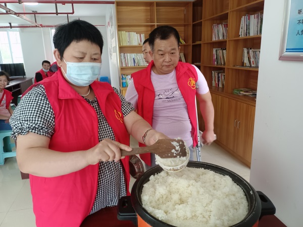 疫情无情,人间有爱