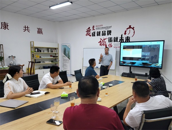 淮阴区残联到江苏善源公司考察 共商合作