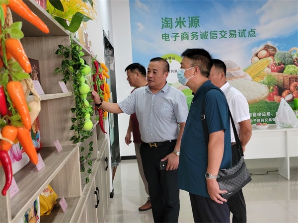 淮阴区残联到江苏善源公司考察 共商合作