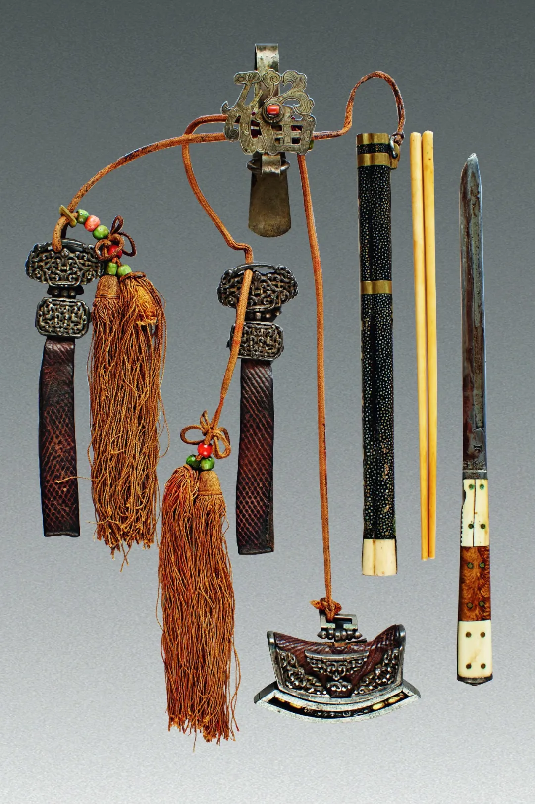 “一带一路”系列交流展之华衣冠佩在淮安市博物馆开展
