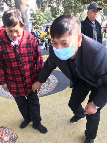 妙手回春  恩慧仁心：开关绝技祛痛康复中心举行“关爱健康，义诊康复”公益活动