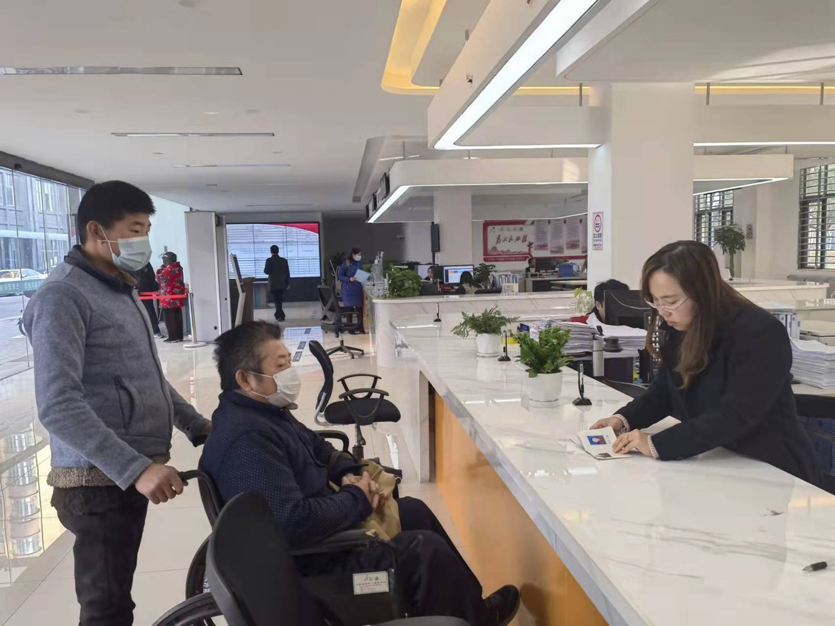 王家营为民服务中心细节中彰显民生温度