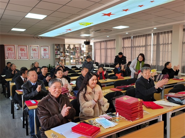 书写新篇章,讴歌新时代