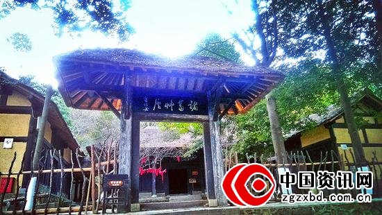 诸葛草庐,展现诸葛亮当年在隆中饮食起居的生活场景