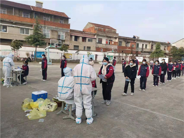 盱眙县桂五中学积极做好师生核酸检测防疫工作