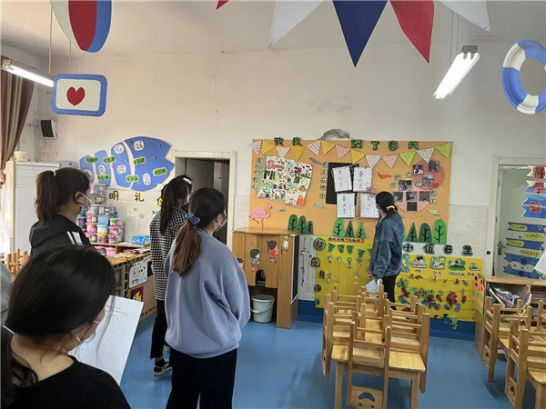 妙“区”横生  “域”见美好——记盱眙县沙岗幼儿园区域环境布置评比活动