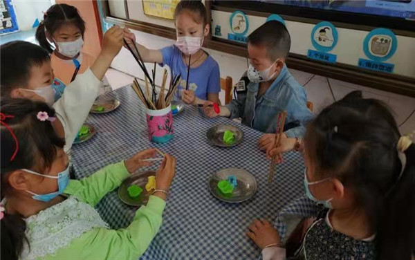 盱眙县维桥乡中心幼儿园开展“幼小衔接，我们在行动”学前教育宣传月活动