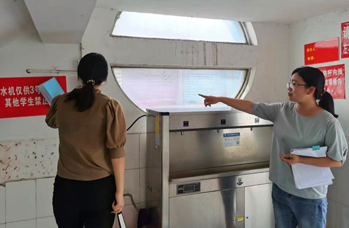 邗江蒋王中学：开展暑期前校园安全排查整治工作