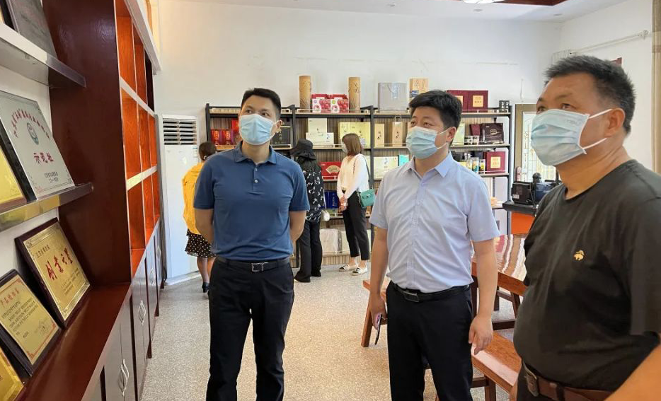 仪征市青山镇：人大开展优化营商环境工作视察评议活动