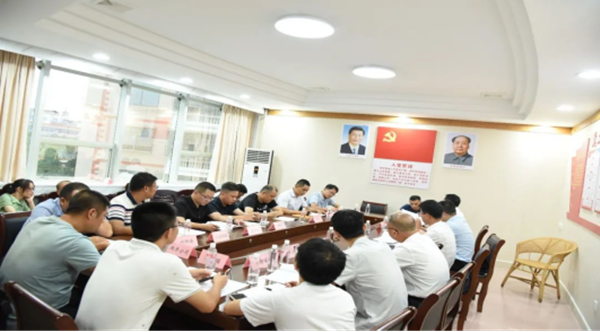 吴良灿一行深入瑞金开展农业水价综合改革调研工作