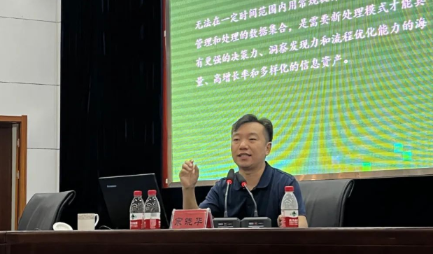 在对话中生成，于互鉴时赋能