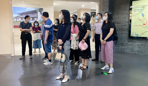 强国复兴有我，争做时代新人