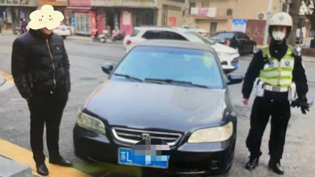 春运第三天，报废车辆上路行驶，京口交警火眼金睛精准查获