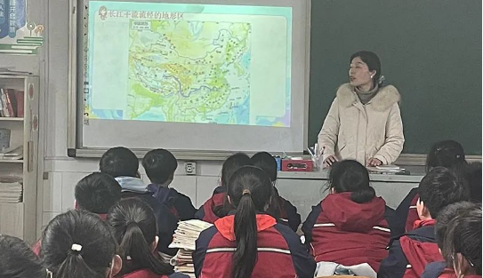 扬州美琪学校：同饮一江水 共护母亲河