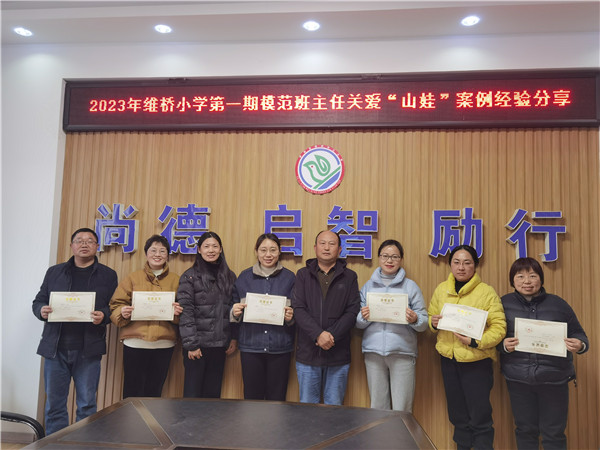 dbca237e14fabe7653350eeb5d6dba1.jpg