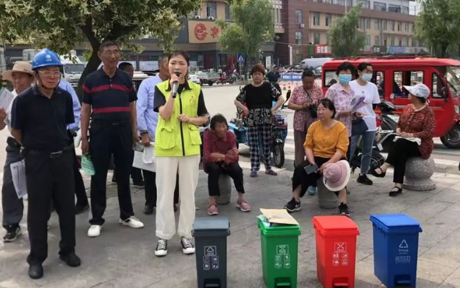 仪征市青山镇妇联：开展“垃圾分类进万家 防范诈骗你我他”宣传活动