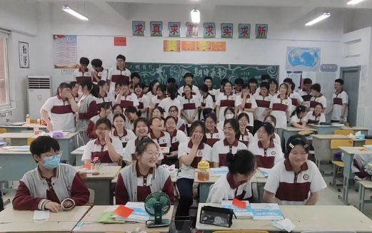 扬州公道中学：超越自我 不负青春