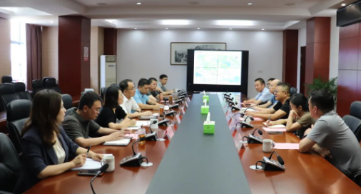 江苏中元控股集团来仪征市青山镇考察调研