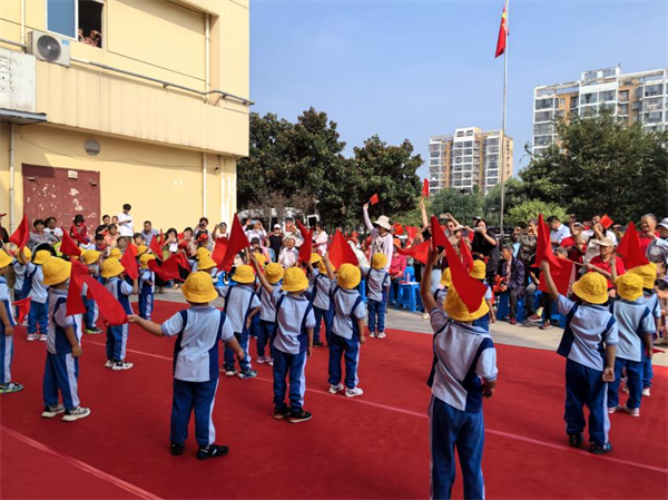 党建引领同心“袁”  喜迎双节践初心——袁家边社区“中秋·国庆”文艺汇演