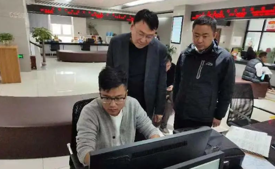 邗江区槐泗镇：小窗口大服务，帮办代办见“速度”