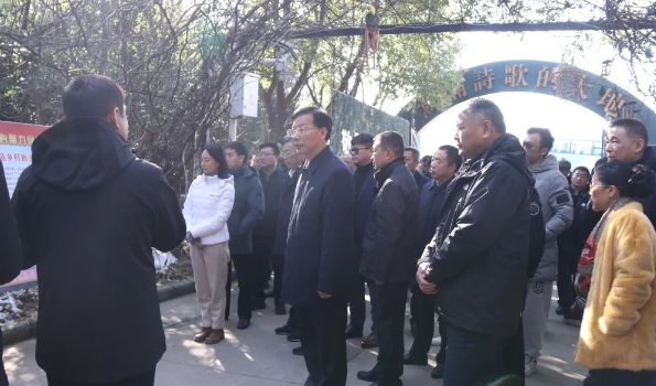 刘军来仪征新集镇调研考察“万企兴万村”情况