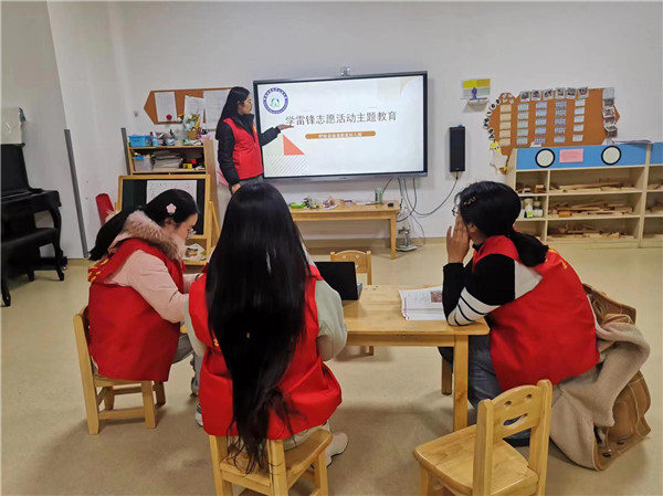 盱眙县城南中心幼儿园开展学雷锋系列活动